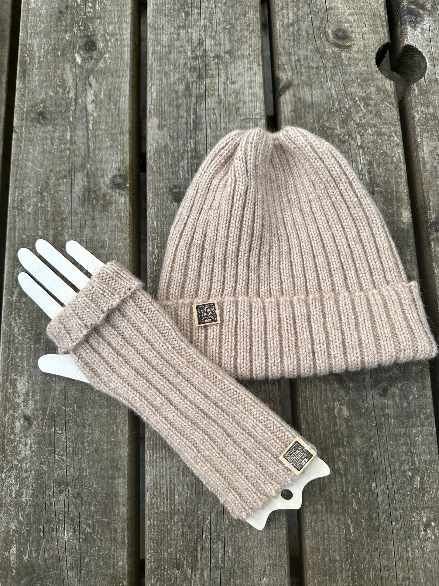 Plain Ribbed Hat and Mitts Set