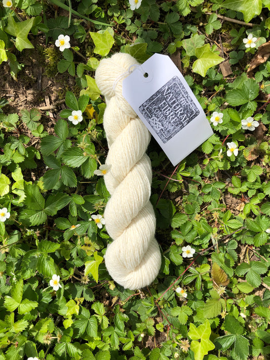 Hemp/Bowmont yarn, 4-ply